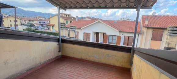 Дом с 10 комнатами в Карминьяно, Италия № 48805 14