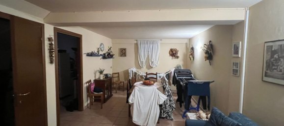 Дом с 10 комнатами в Карминьяно, Италия № 48805 24