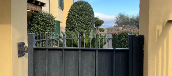 Дом с 10 комнатами в Карминьяно, Италия № 48805 8