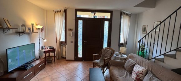 Дом с 10 комнатами в Карминьяно, Италия № 48805 4