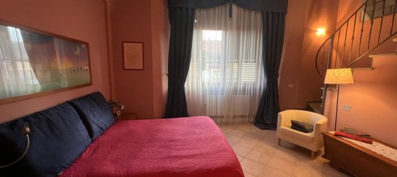 Дом с 10 комнатами в Карминьяно, Италия № 48805 19