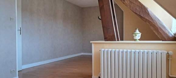 3 bedrooms House in Sens, France No. 303750 8