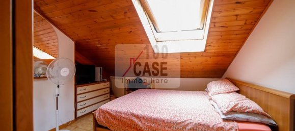 1 chambre Appartement à Abbadia San Salvatore, Italy No. 358736 8