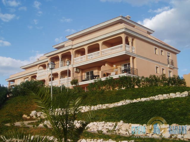 Квартира с 2 спальнями в Михас Коста, Испания № 9897