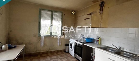 2 Schlafzimmer Haus in La Chapelle-sur-Loire, France, Nr. 152375 2