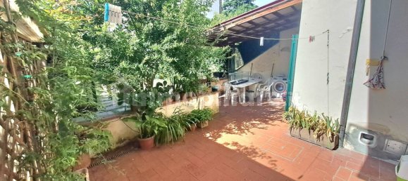 2 bedrooms Apartment in Florence, Italy No. 362433 15