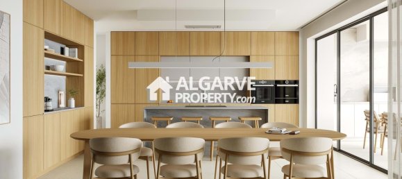 4 bedrooms Villa in Quarteira, Portugal No. 101633 2