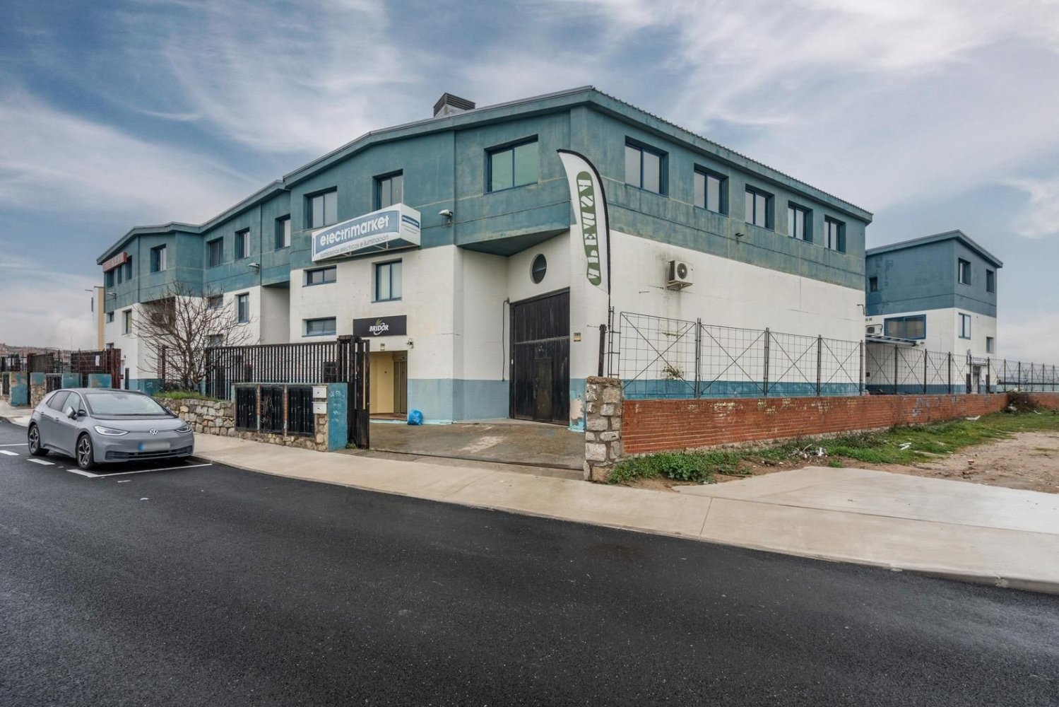 672m² Warehouse in Colmenar Viejo, Spain No. 114247