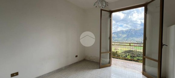 3غرفة منزل في Castellammare del Golfo, Italy رقم 107964 2