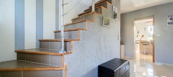 5 bedrooms Townhouse in Chassemy, France No. 227689 7