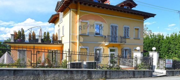 3 rooms Penthouse in Stresa, Italy No. 152527 16