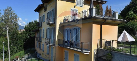 3 rooms Penthouse in Stresa, Italy No. 152527 8