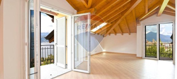 3 rooms Penthouse in Stresa, Italy No. 152527 3