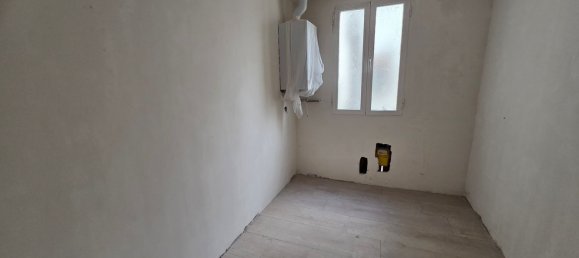 Apartamento de 3 dormitorios en Madrid, Spain No. 169015 10
