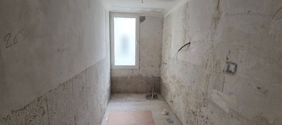 Apartamento de 3 dormitorios en Madrid, Spain No. 169015 14