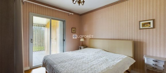 4 bedrooms House in Plomelin, France No. 206121 7