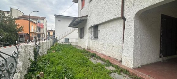 4غرفة فيلا في Ravenna, Italy رقم 77268 15