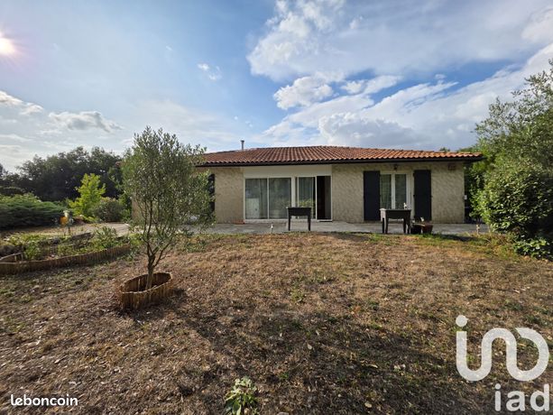 4 Schlafzimmer Haus in Charente, France, Nr. 311521