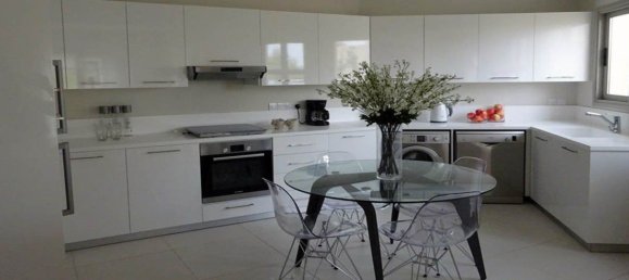 4 rooms Villa for sale in Paphos, Cyprus № 24585 2