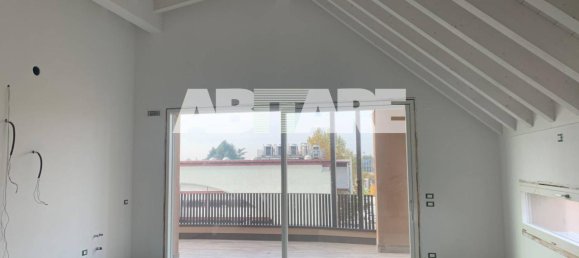 6 rooms Apartment in Mogliano Veneto, Italy No. 139206 12