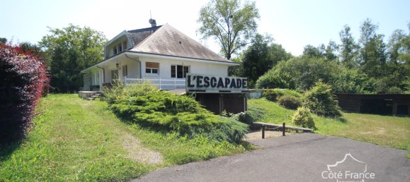 5 bedrooms House in Gespunsart, France No. 152078 12