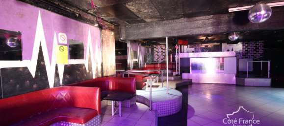 5 bedrooms House in Gespunsart, France No. 152078 30