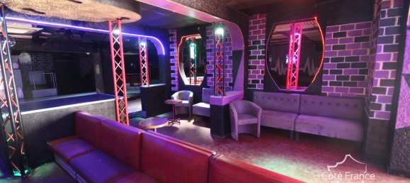 5 bedrooms House in Gespunsart, France No. 152078 29