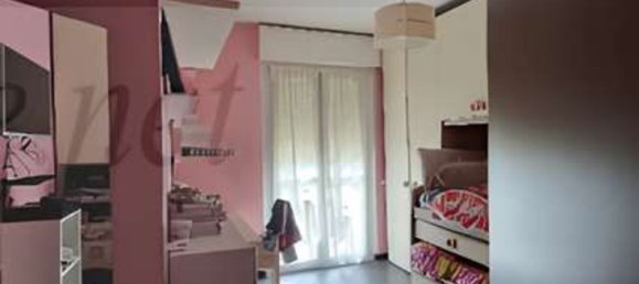 Apartamento de 3 habitaciónes en Montorfano, Italy No. 2811 6