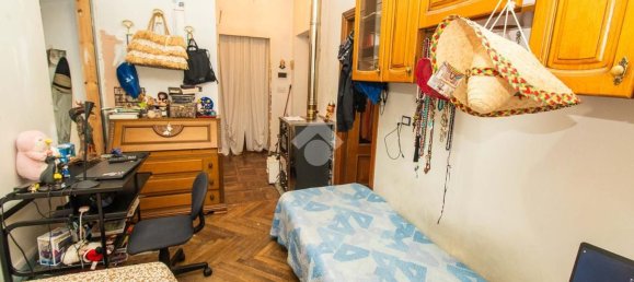 Apartamento de 4 dormitorios en Turin, Italy No. 323129 15