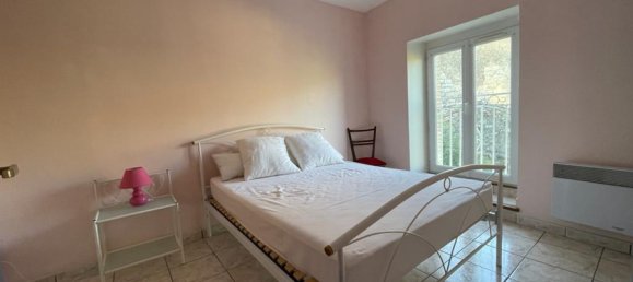 Adosado de 4 dormitorios en Trebes, France No. 293518 10