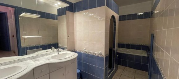 Adosado de 4 dormitorios en Trebes, France No. 293518 8