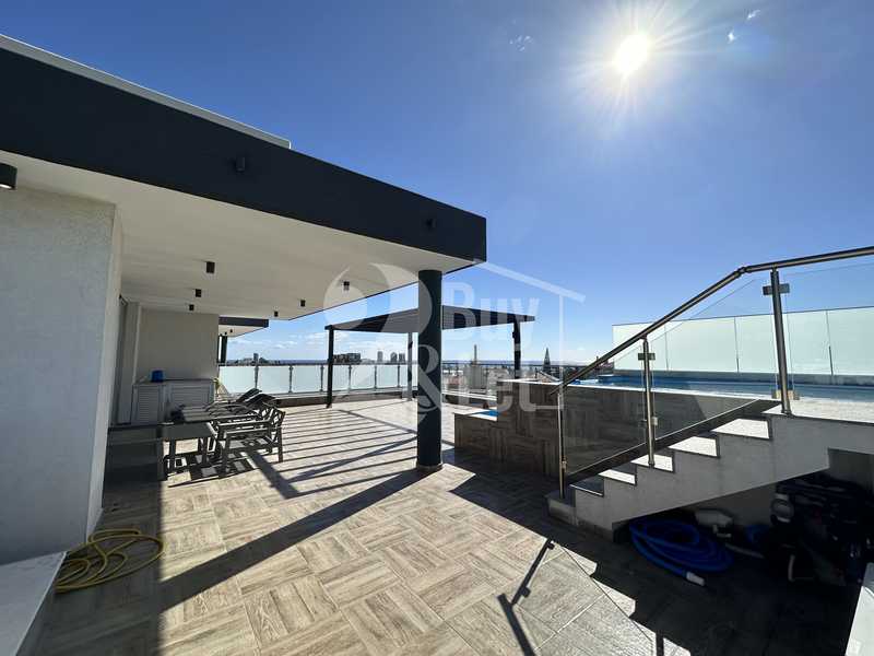 Apartamento de 3 dormitorios en Germasogeia, Cyprus No. 139709