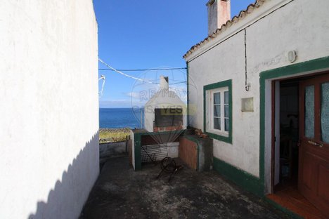 Дом с 3 спальнями в Вила ду Порту, Португалия № 48561