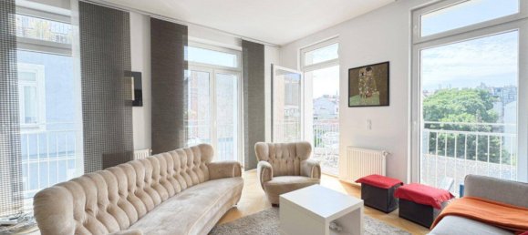 2 rooms Apartment in Neubau, Austria No. 180063 2