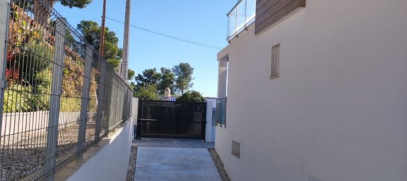 4 bedrooms House in La Nucia, Spain No. 12031 7
