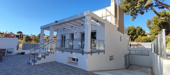 4 bedrooms House in La Nucia, Spain No. 12031 3