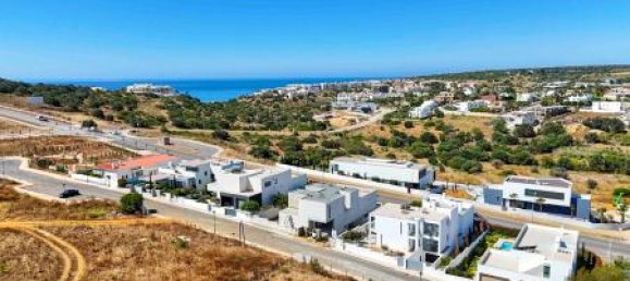 3 chambres Duplex à Lagos, Portugal No. 150641 11