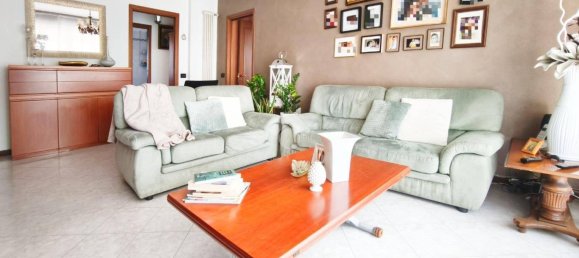 2 غرف نوم شقة في Cormano, Italy رقم 374046 8