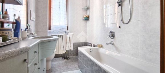 2 غرف نوم شقة في Cormano, Italy رقم 374046 20