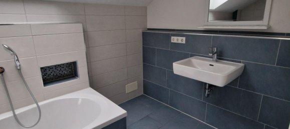 Dúplex de 3 dormitorios en Ravensburg, Germany No. 3774 5