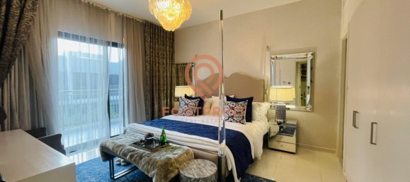 5 bedrooms Townhouse in Dubai, UAE No. 24448 7