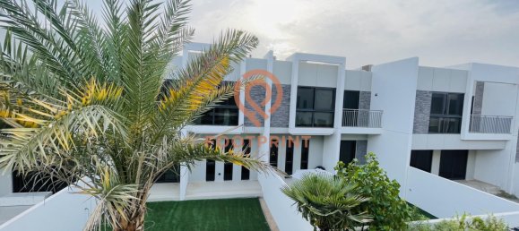 5 bedrooms Townhouse in Dubai, UAE No. 24448 11