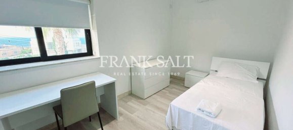 4 bedrooms Villa in Swieqi, Malta No. 6425 12