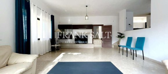 4 bedrooms Villa in Swieqi, Malta No. 6425 3