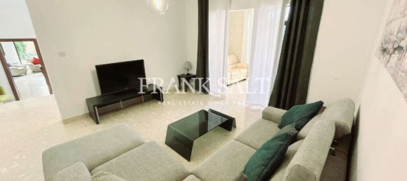 4 bedrooms Villa in Swieqi, Malta No. 6425 5