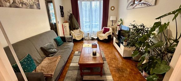 2 bedrooms House in Carrieres-sous-Poissy, France No. 167632 3