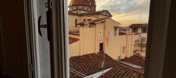 2 bedrooms Penthouse in Florence, Italy No. 378319 8