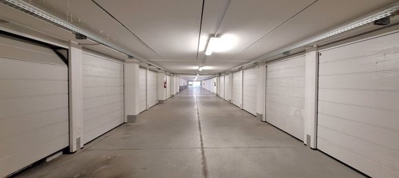 16m² Garage in Carpi, Italy No. 18731 3