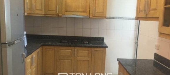 Apartamento de 3 dormitorios en Tay Ho, Vietnam No. 2913 3