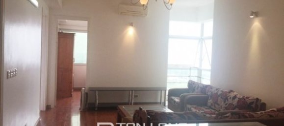 Apartamento de 3 dormitorios en Tay Ho, Vietnam No. 2913 2